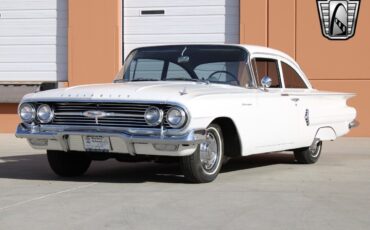 Chevrolet-Biscayne-Berline-1960-White-Blue-67290-3