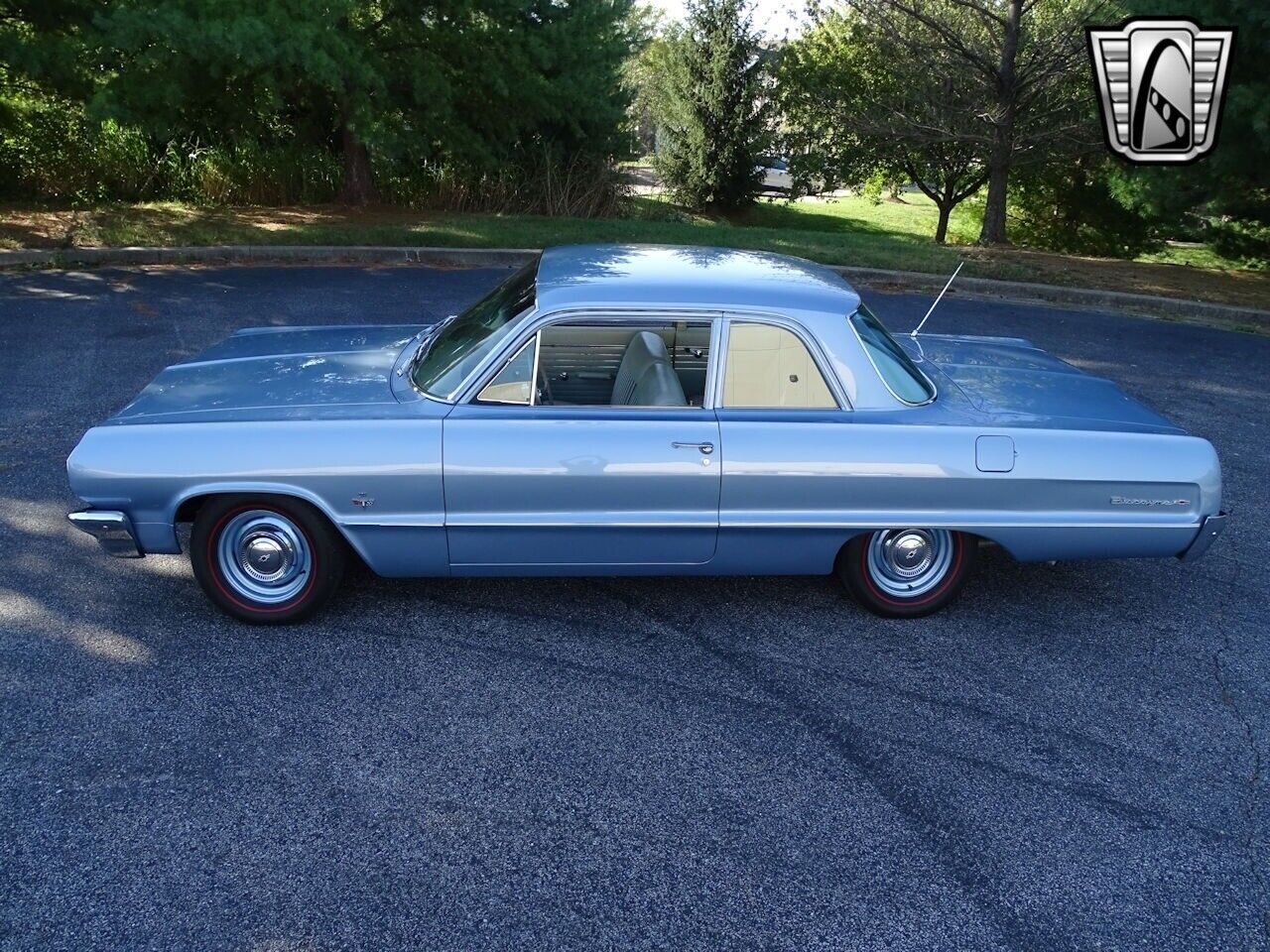 Chevrolet-Biscayne-Berline-1964-Blue-BEIGE-92829-3