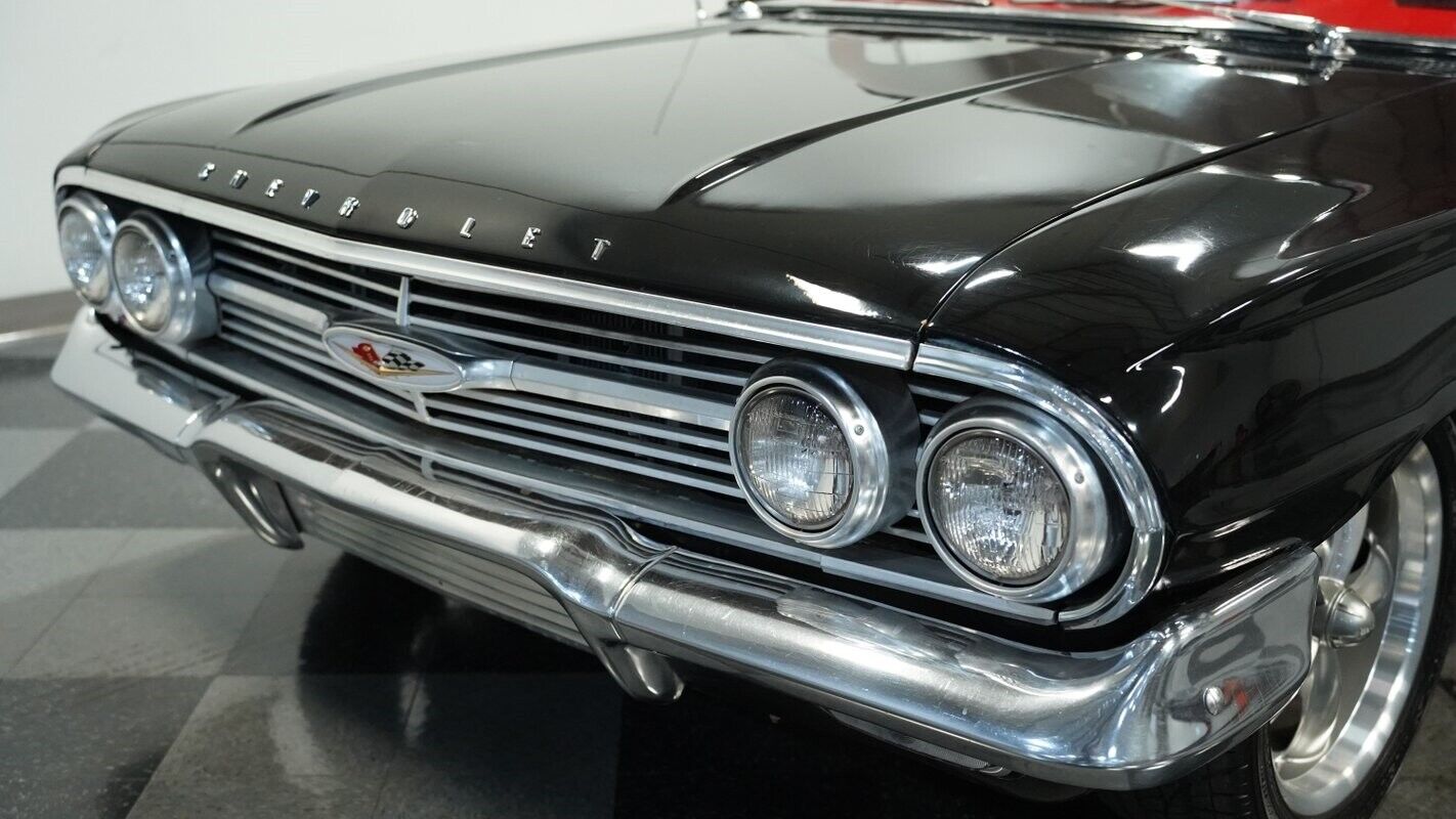 Chevrolet-Biscayne-Coupe-1960-Black-Red-145441-17