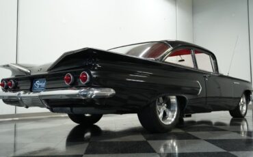 Chevrolet-Biscayne-Coupe-1960-Black-Red-145441-24