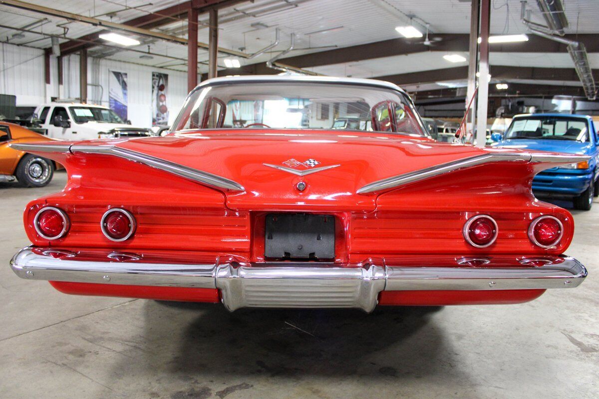 Chevrolet-Biscayne-Coupe-1960-Red-Red-17700-4