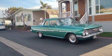 Chevrolet Biscayne Coupe 1961