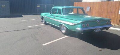 Chevrolet-Biscayne-Coupe-1961-Teal-Teal-144841-5