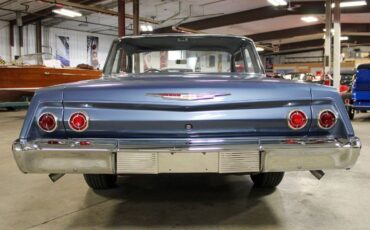 Chevrolet-Biscayne-Coupe-1962-Blue-Blue-2-3