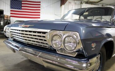 Chevrolet-Biscayne-Coupe-1962-Blue-Blue-2-8