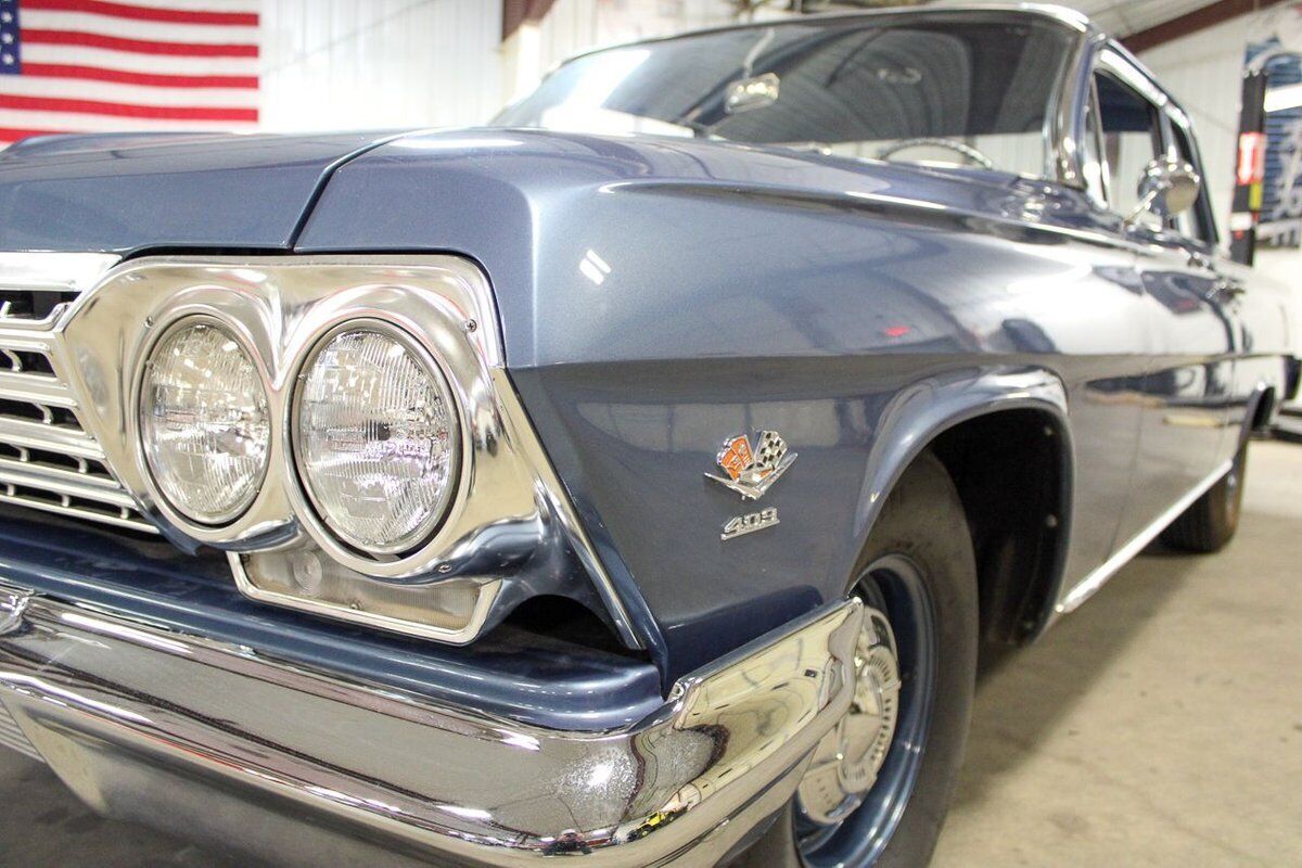 Chevrolet-Biscayne-Coupe-1962-Blue-Blue-2-9