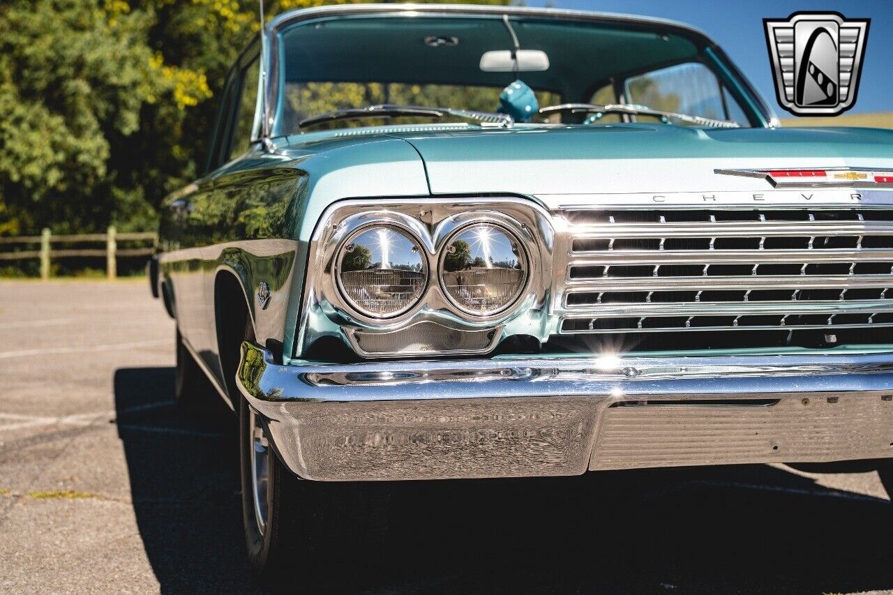 Chevrolet-Biscayne-Coupe-1962-Blue-Twilight-Turquoise-46978-11