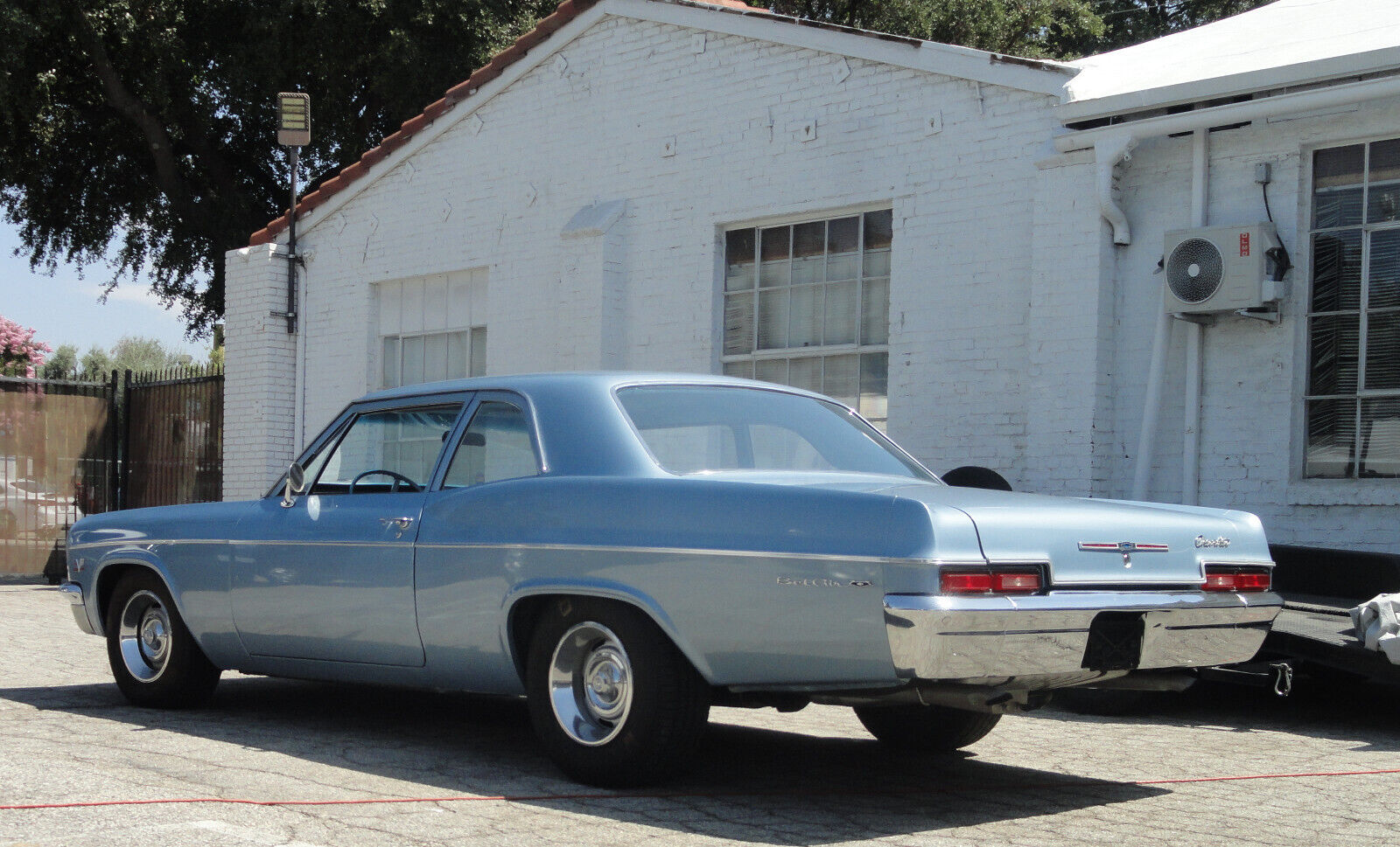 Chevrolet-Biscayne-Coupe-1966-Blue-16093-1