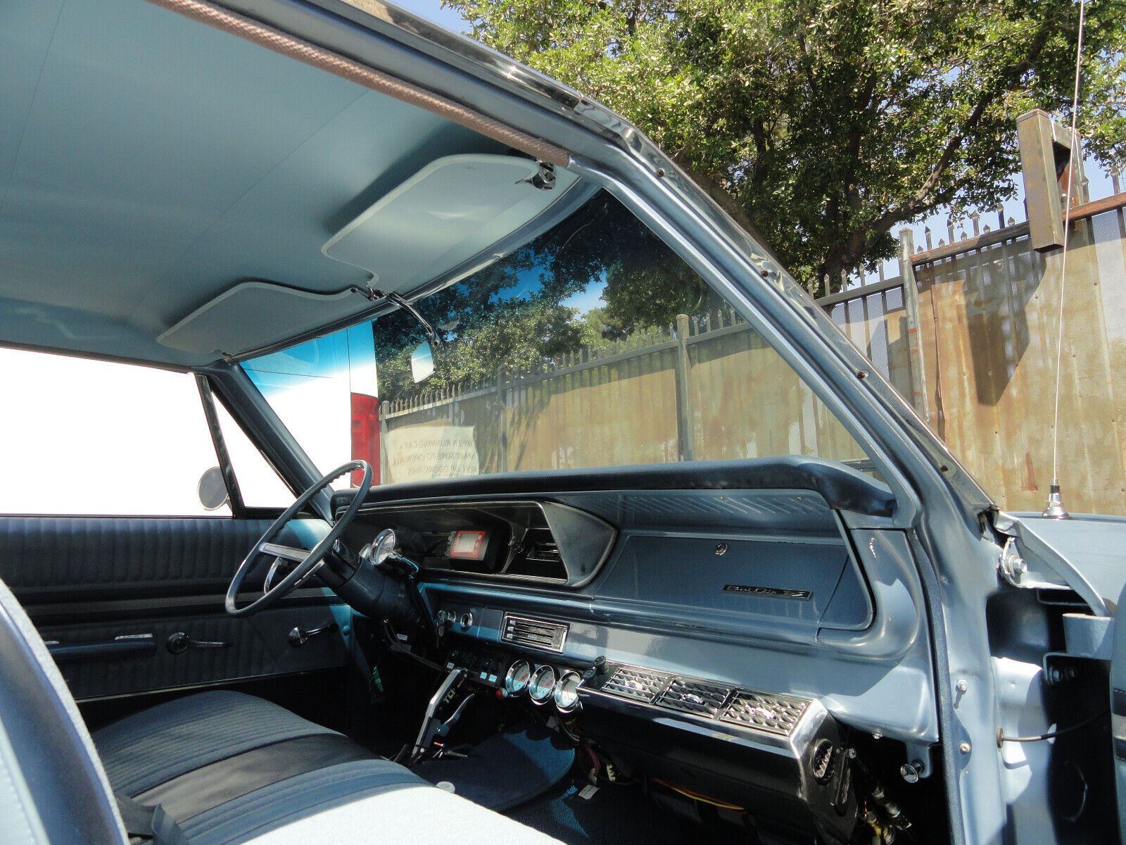 Chevrolet-Biscayne-Coupe-1966-Blue-16093-14