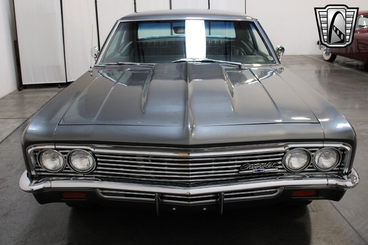 Chevrolet-Biscayne-Coupe-1966-Gray-Black-9981-10