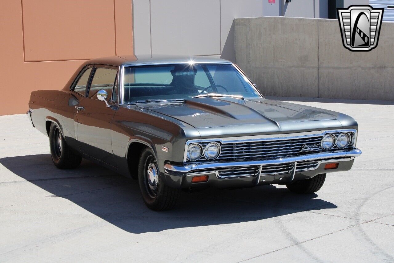 Chevrolet-Biscayne-Coupe-1966-Gray-Black-9981-4