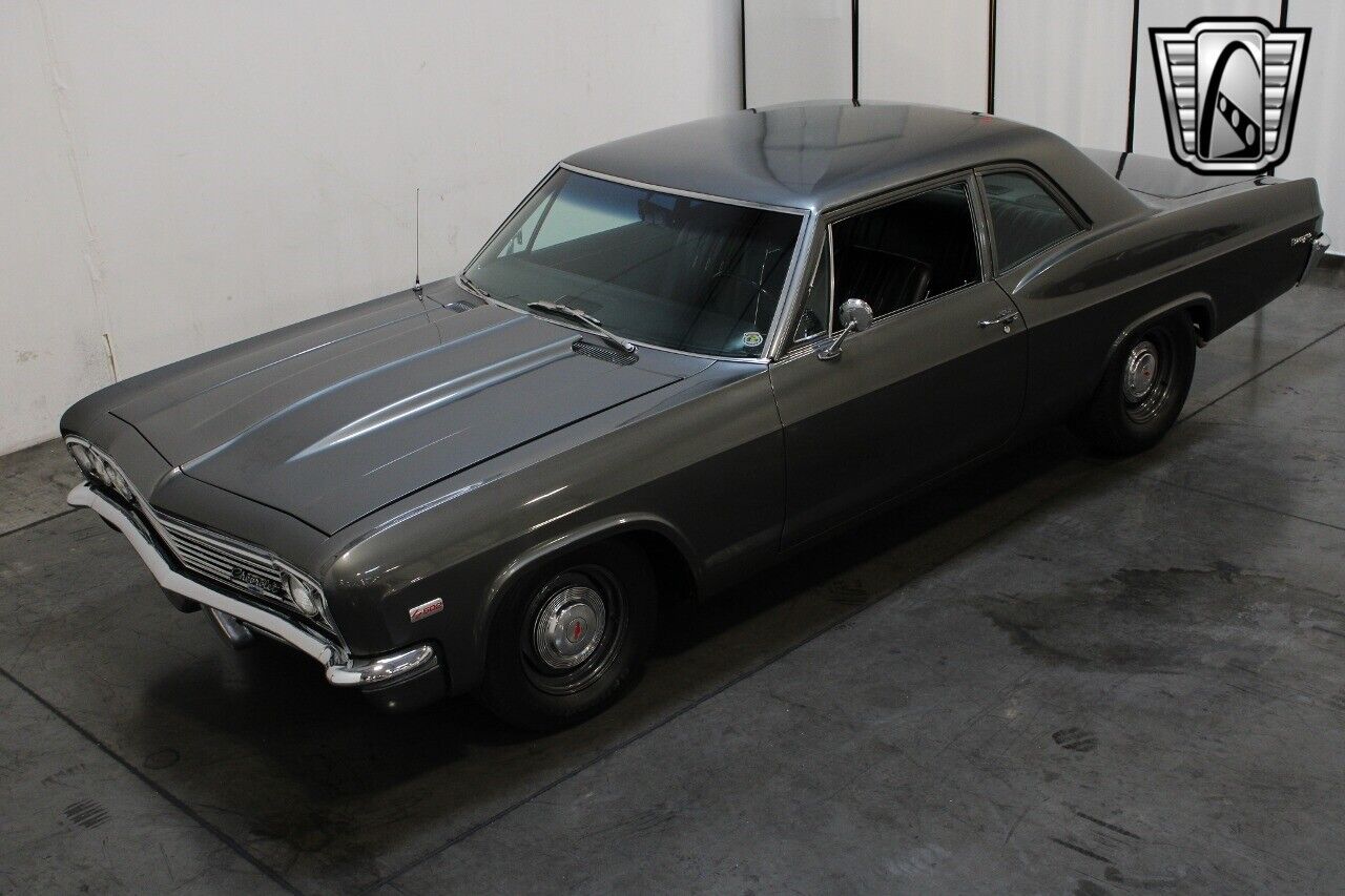 Chevrolet-Biscayne-Coupe-1966-Gray-Black-9981-6