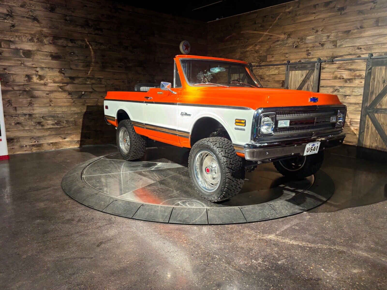 Chevrolet-Blazer-1970-Orange-Black-129-13