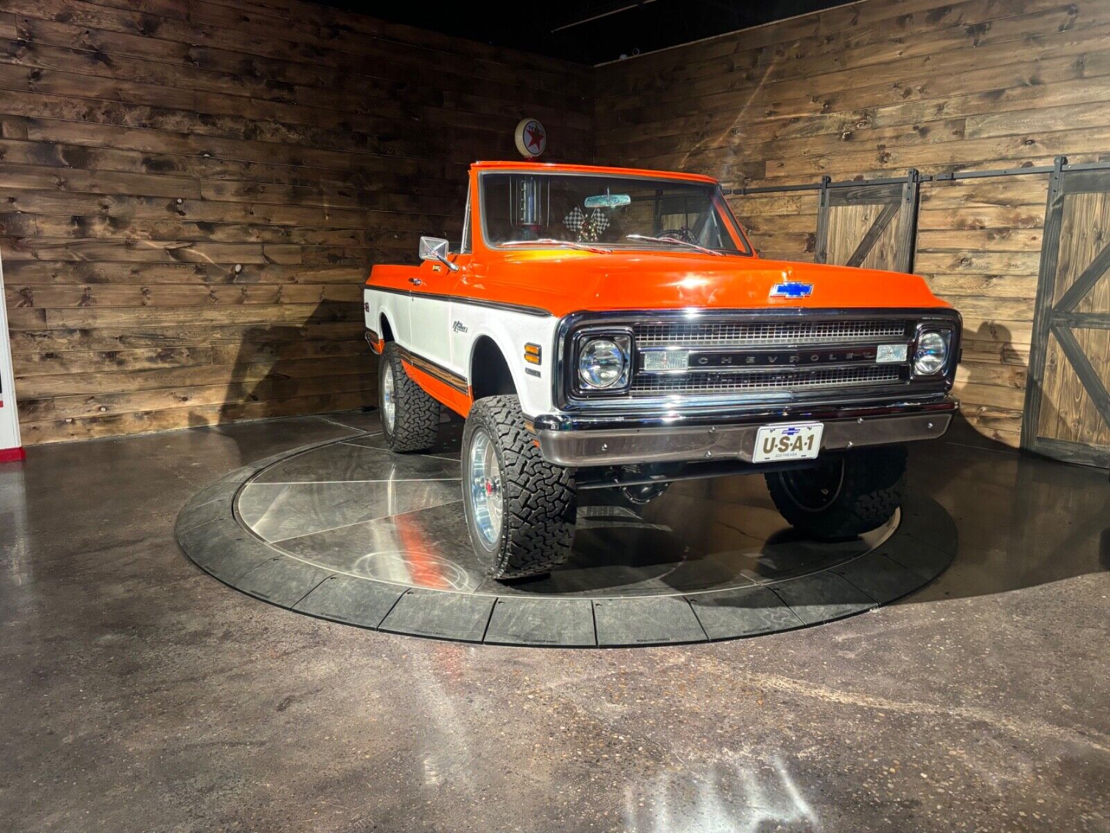 Chevrolet-Blazer-1970-Orange-Black-129-14