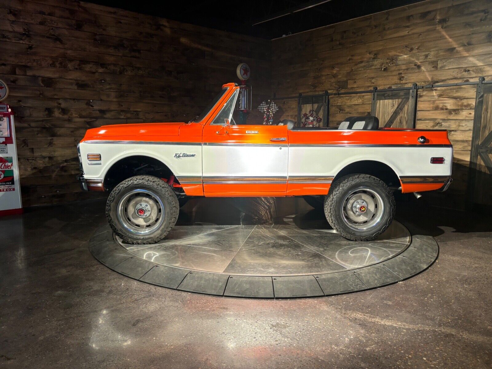 Chevrolet-Blazer-1970-Orange-Black-129-3