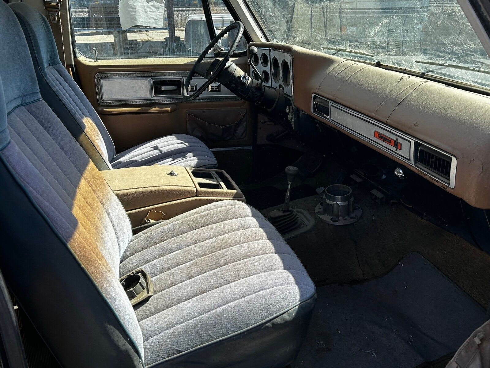 Chevrolet-Blazer-1979-141764-8