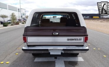 Chevrolet-Blazer-1984-Brown-Beige-48280-4