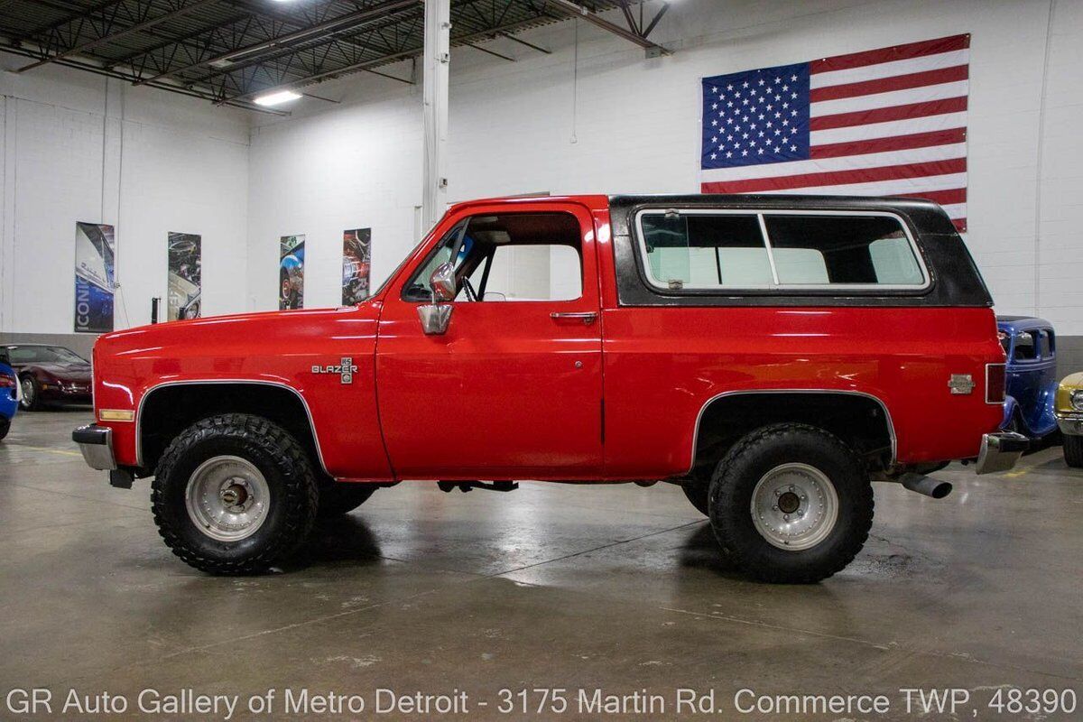 Chevrolet-Blazer-1984-Red-Burgundy-132291-3