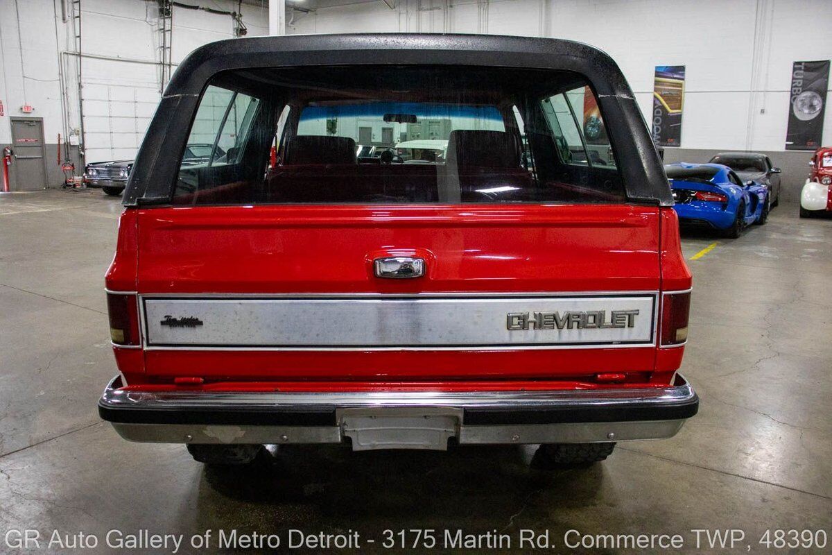 Chevrolet-Blazer-1984-Red-Burgundy-132291-5