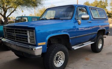 Chevrolet-Blazer-1985-blue-144841