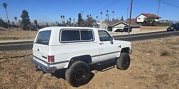 Chevrolet-Blazer-1988-White-39699-13