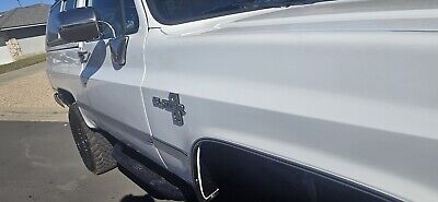 Chevrolet-Blazer-1988-White-39699-37