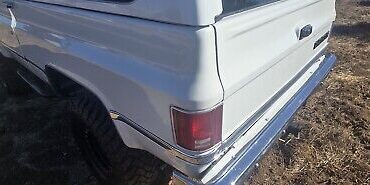 Chevrolet-Blazer-1988-White-39699-6