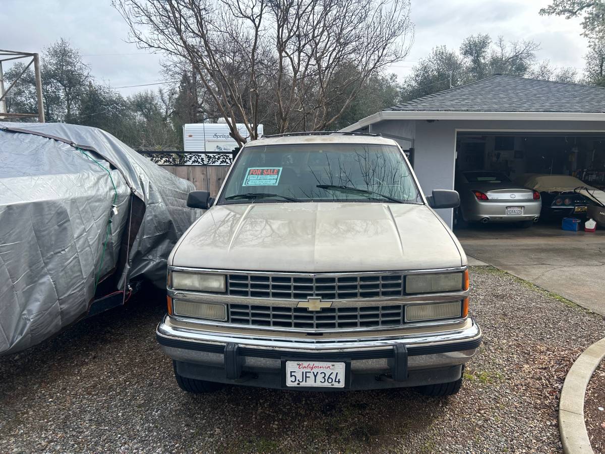 Chevrolet-Blazer-1993-brown-317040-1