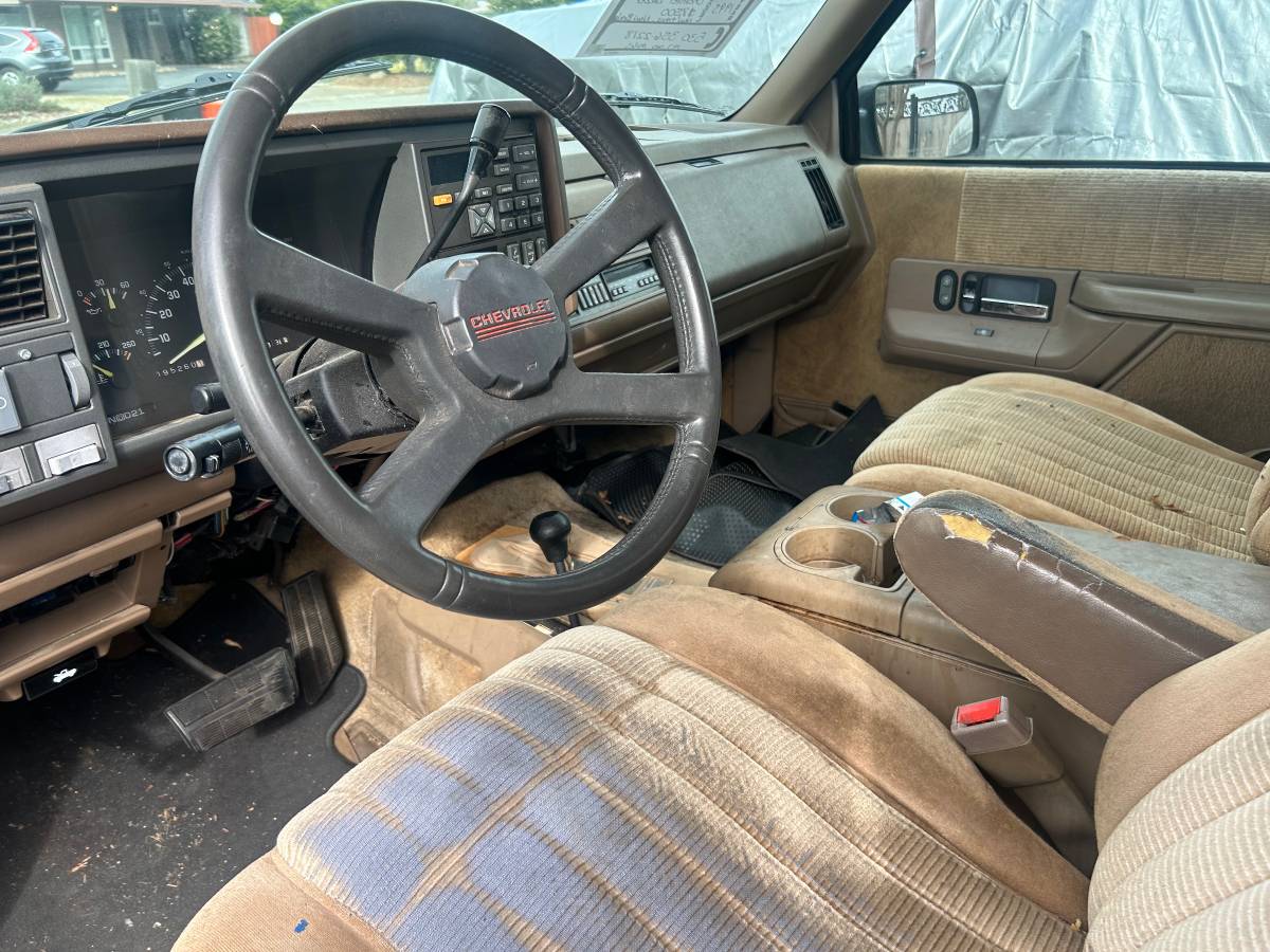 Chevrolet-Blazer-1993-brown-317040-5