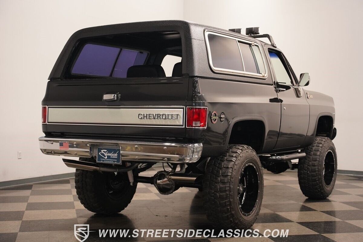 Chevrolet-Blazer-SUV-1977-Gray-Black-0-14