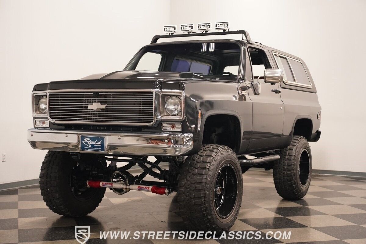 Chevrolet-Blazer-SUV-1977-Gray-Black-0-6