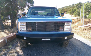 Chevrolet-Blazer-SUV-1983-BlueWhite-BlueBlack-80-1