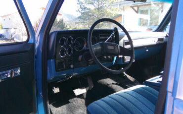 Chevrolet-Blazer-SUV-1983-BlueWhite-BlueBlack-80-14