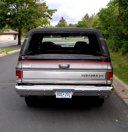 Chevrolet-Blazer-SUV-1986-Silvergrey-Gray-86906-5