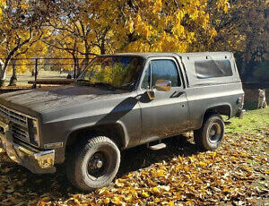 Chevrolet-Blazer-SUV-1987-Black-Red-321869-6