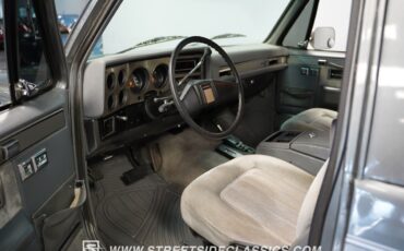 Chevrolet-Blazer-SUV-1987-Silver-Gray-133572-4