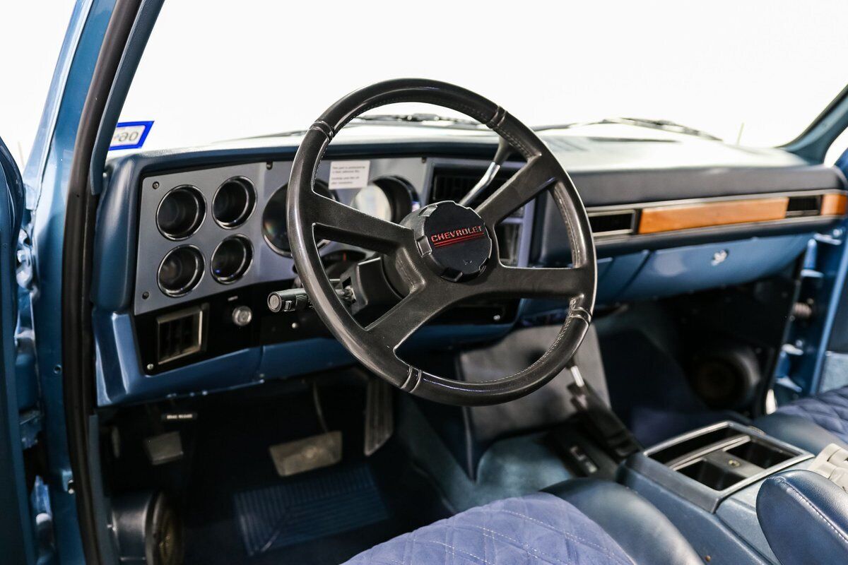 Chevrolet-Blazer-SUV-1989-Blue-Blue-1104-12