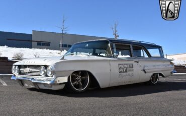 Chevrolet-Brookwood-1960-White-Black-1609-2