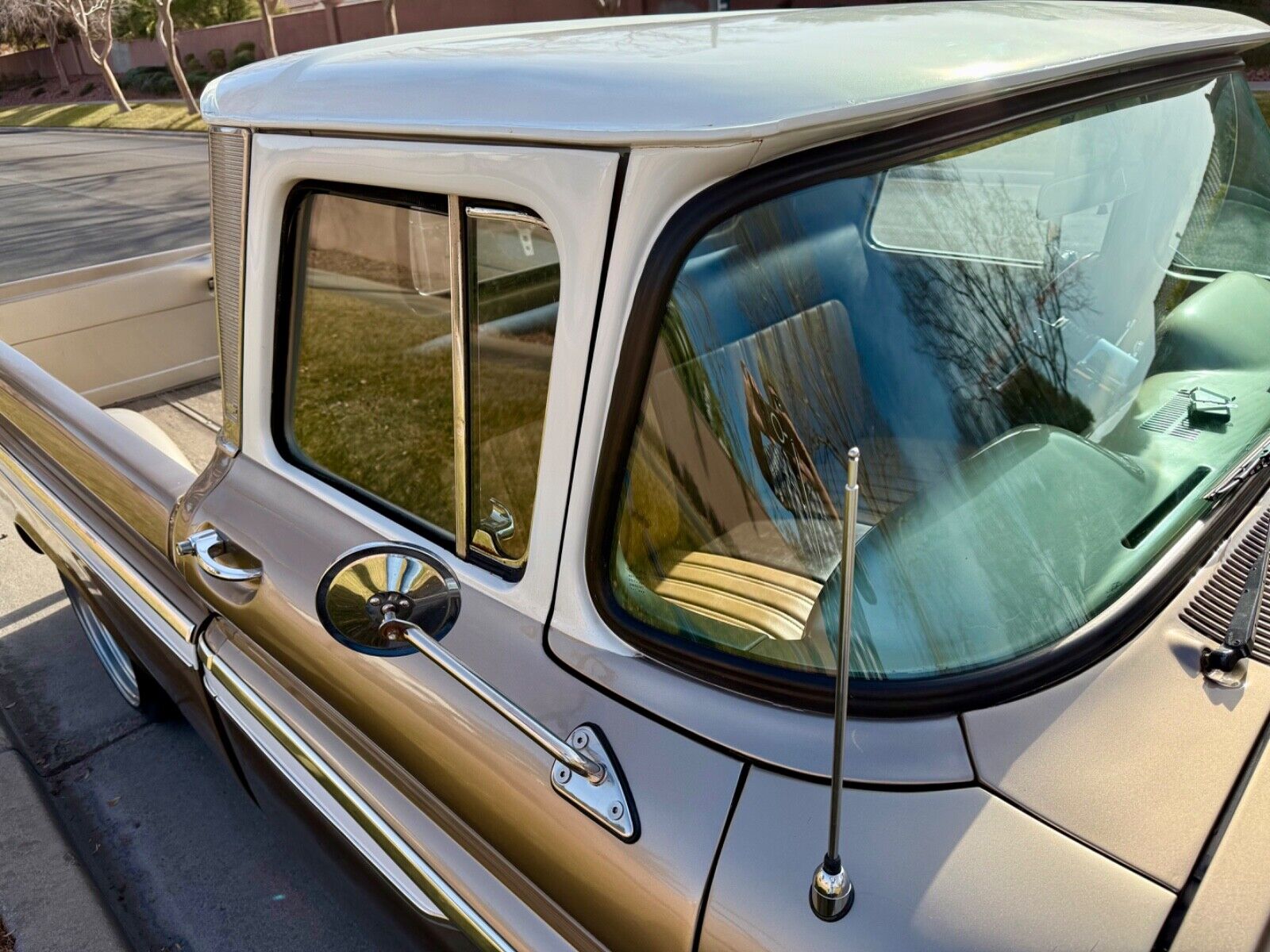 Chevrolet-C-10-1960-Bronze-Brown-69-10