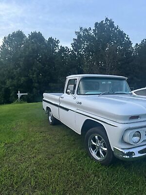 Chevrolet-C-10-1962-White-Black-1770-4