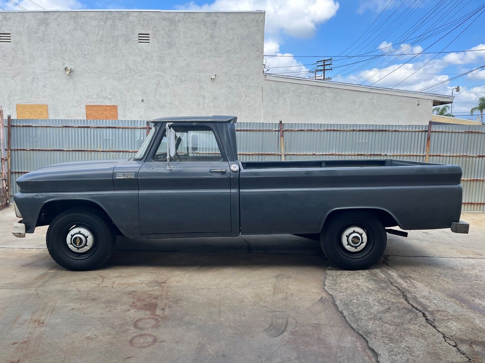 Chevrolet-C-10-1965-Gray-Gray-142385-27