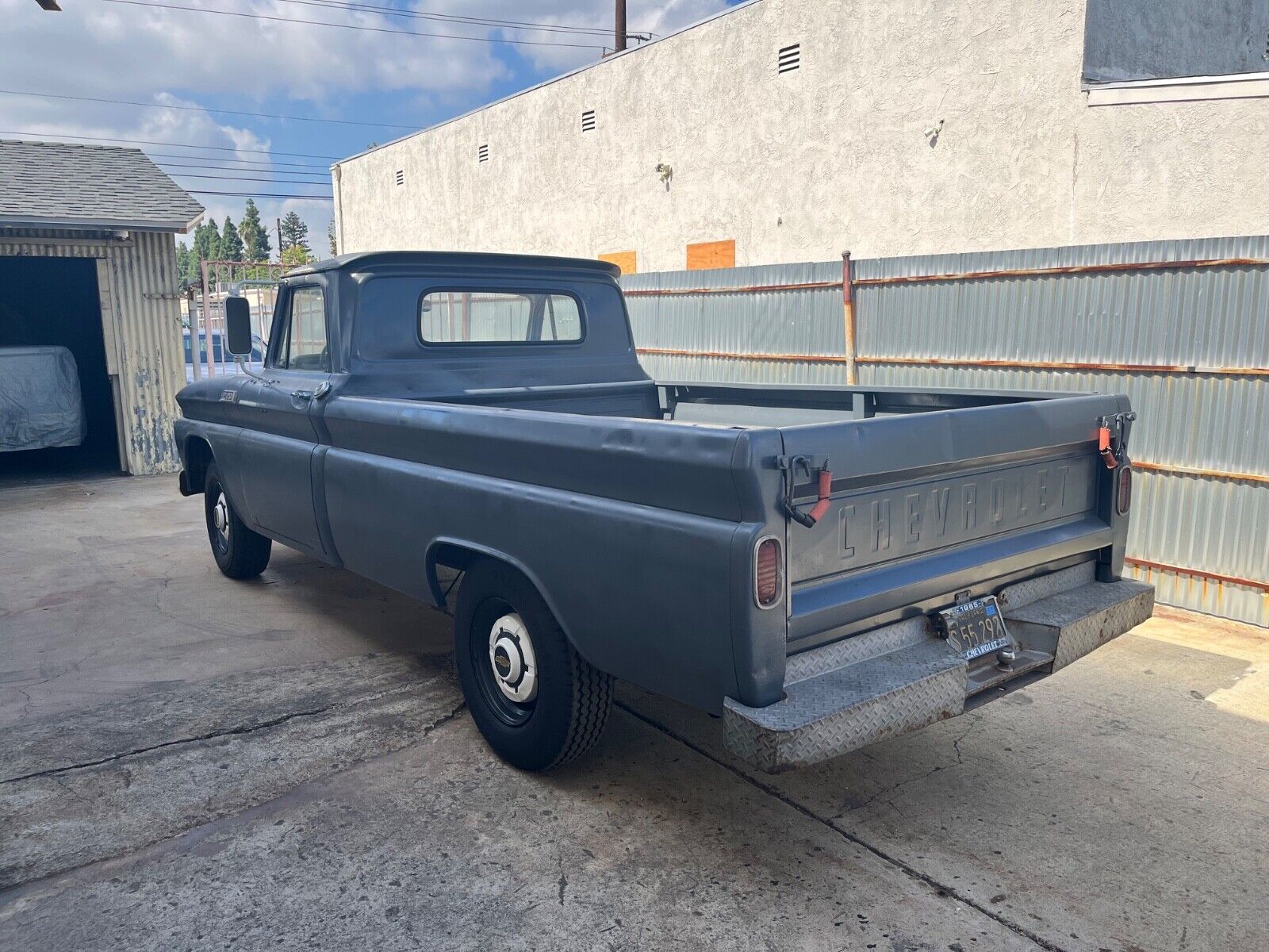 Chevrolet-C-10-1965-Gray-Gray-142385-3