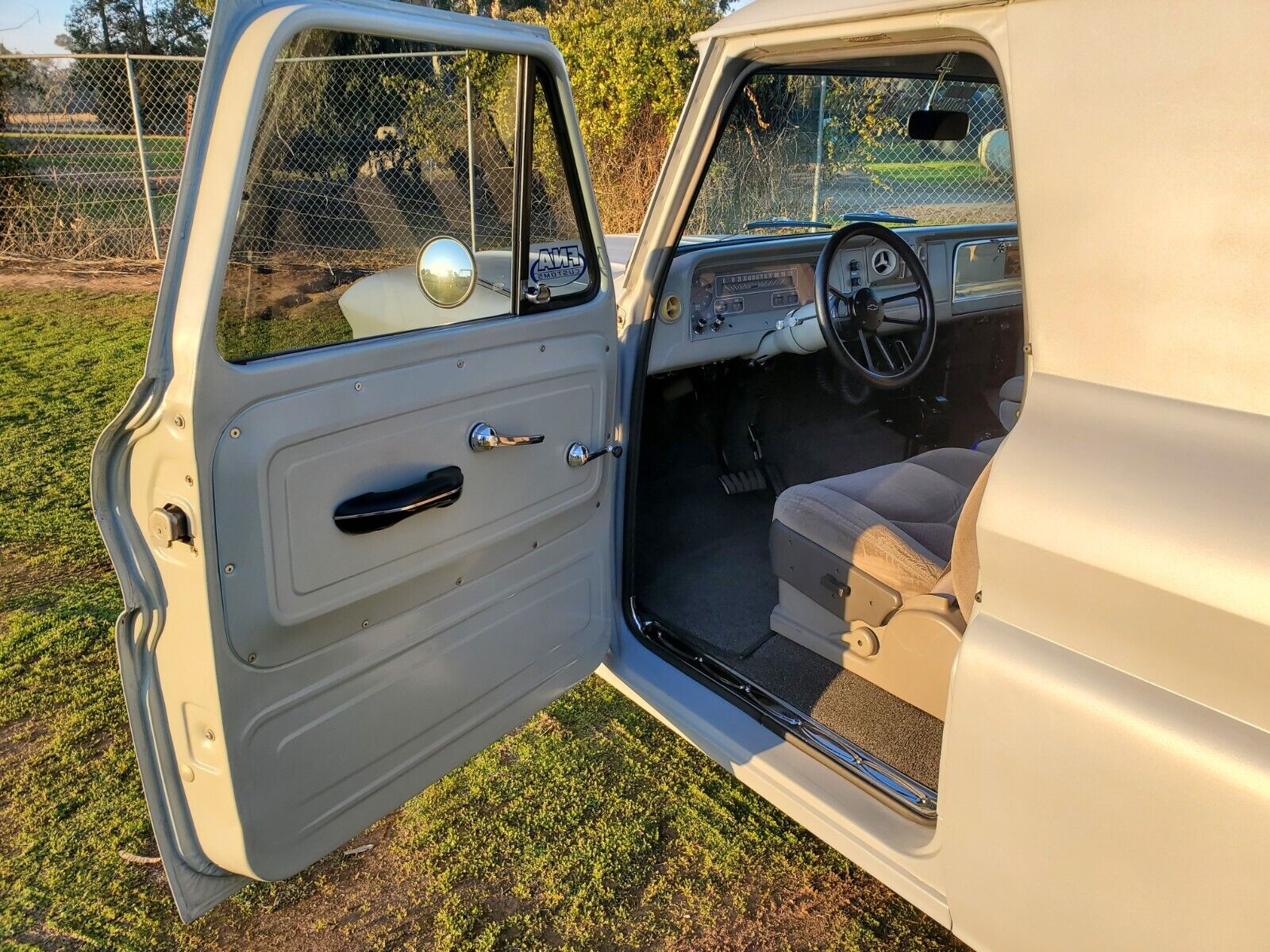 Chevrolet-C-10-1966-Gray-Gray-13840-5