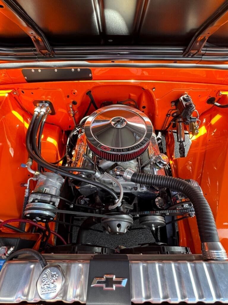 Chevrolet-C-10-1966-Orange-Tan-16853-13