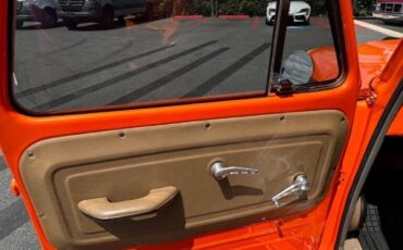 Chevrolet-C-10-1966-Orange-Tan-16853-8