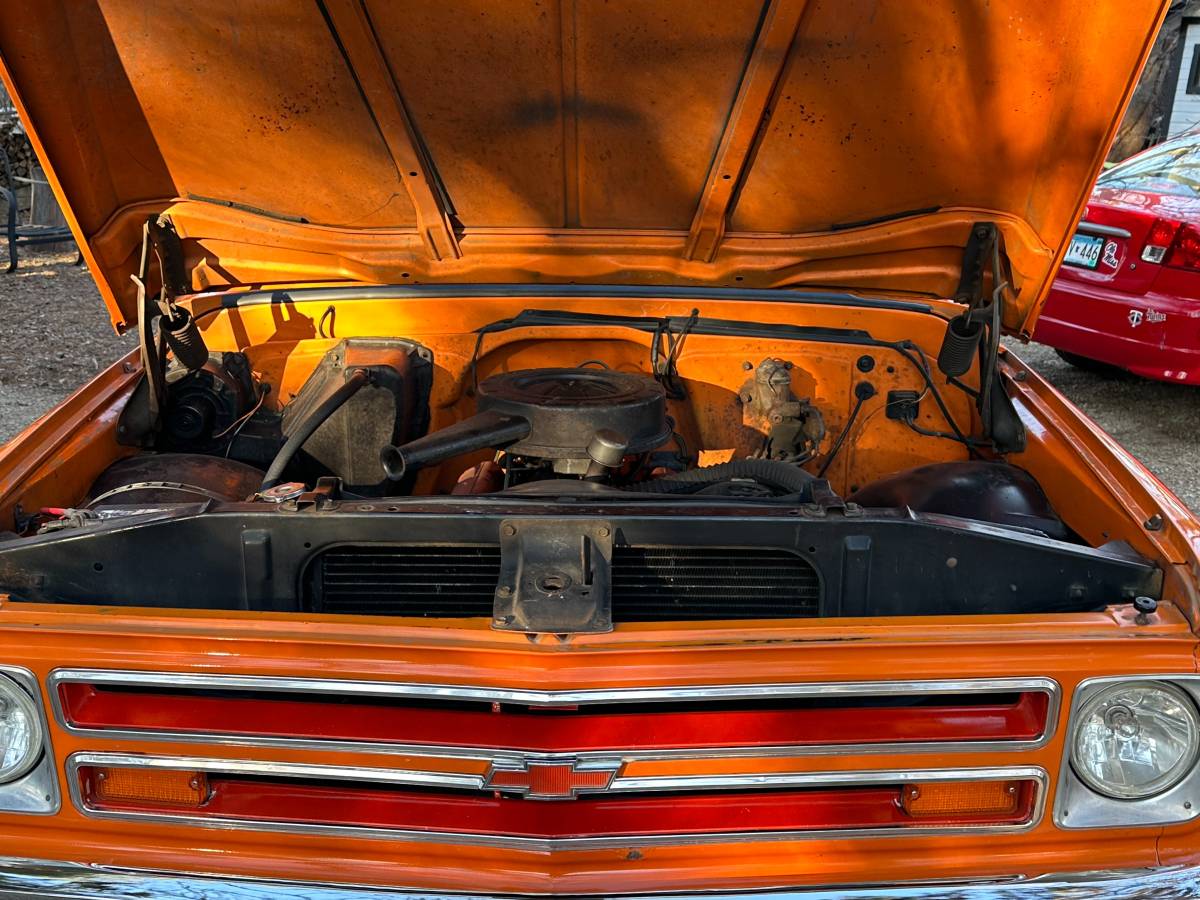 Chevrolet-C-10-1967-140013-13