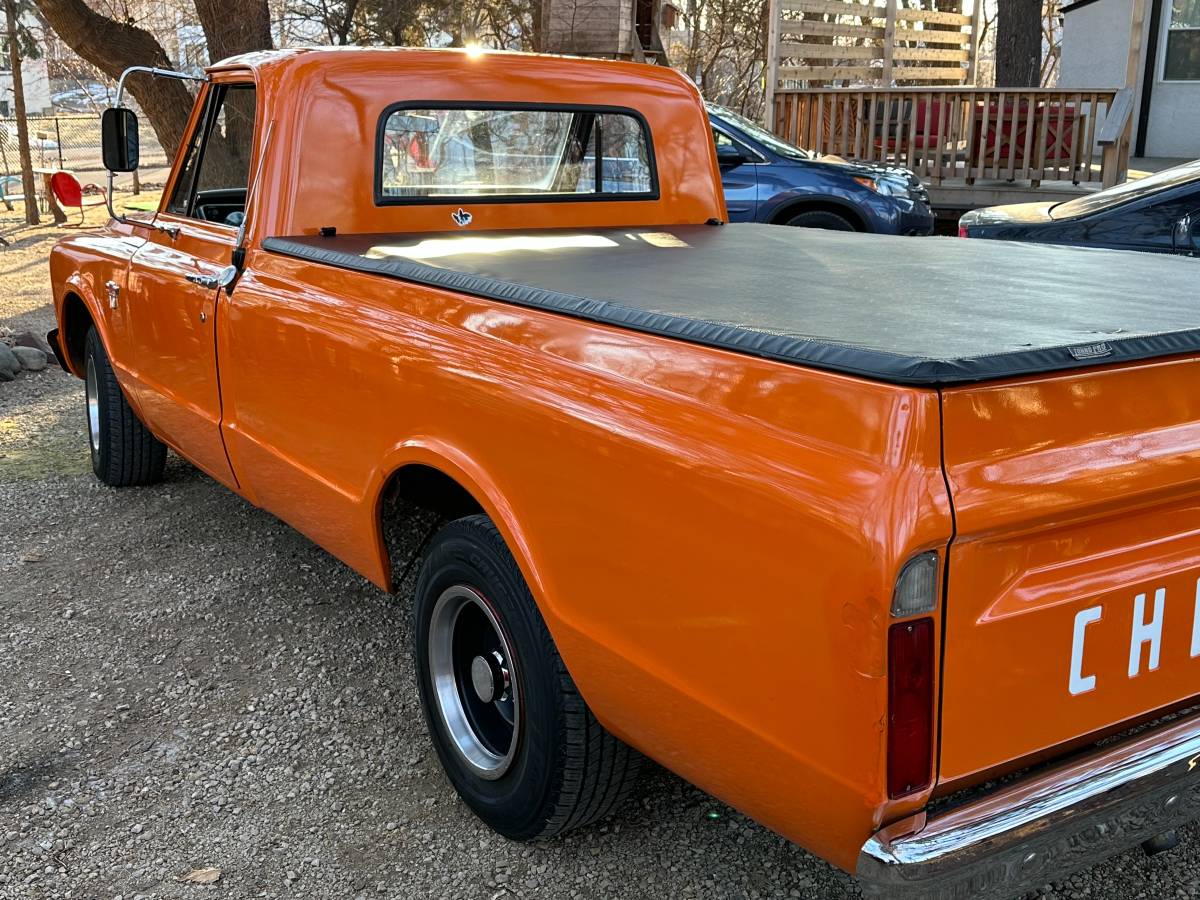 Chevrolet-C-10-1967-140013-4