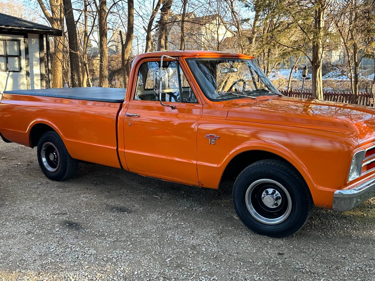 Chevrolet-C-10-1967-140013-5