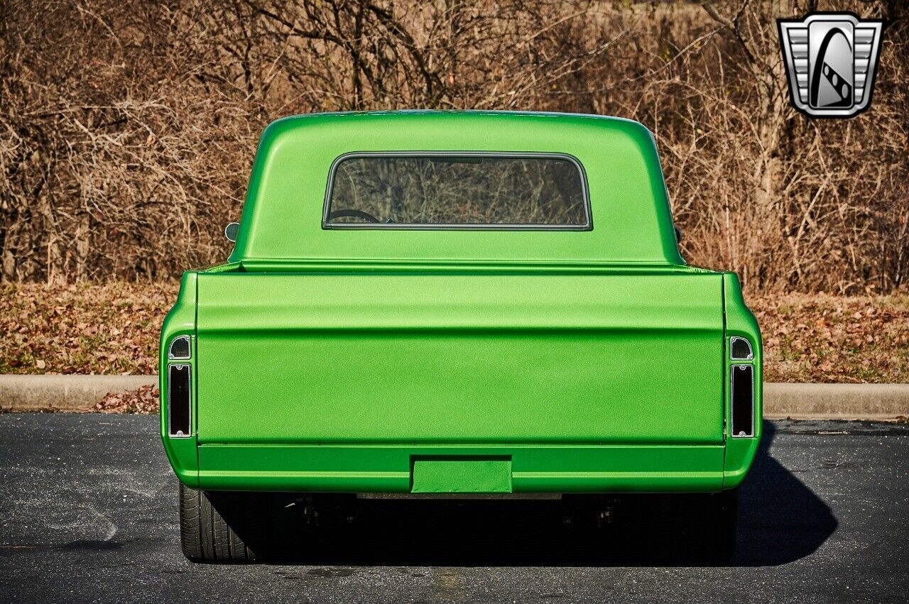 Chevrolet-C-10-1967-Green-Tan-51-5