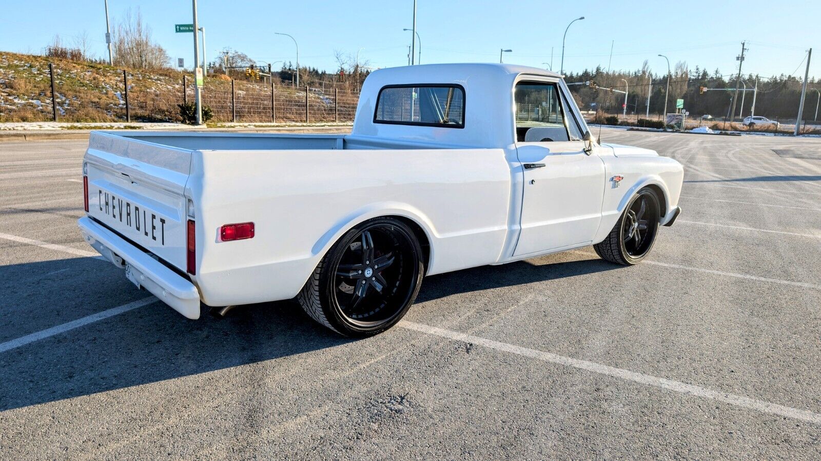 Chevrolet-C-10-1967-White-Black-4023-28